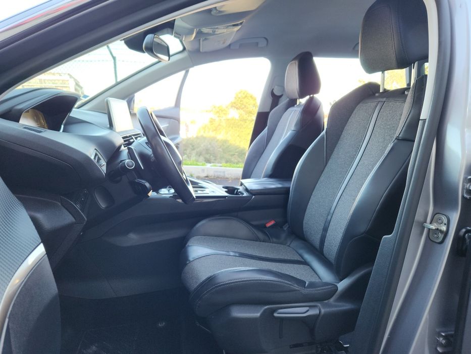 Peugeot 5008 1.6 HDI Auto Nacional  179 MIL KMS