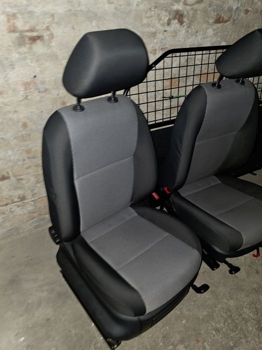 Fotele skoda fabia 2 przednie / frontowe
