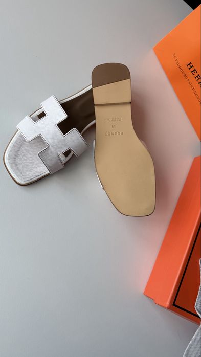 Шльопанці Hermes  39 розмір