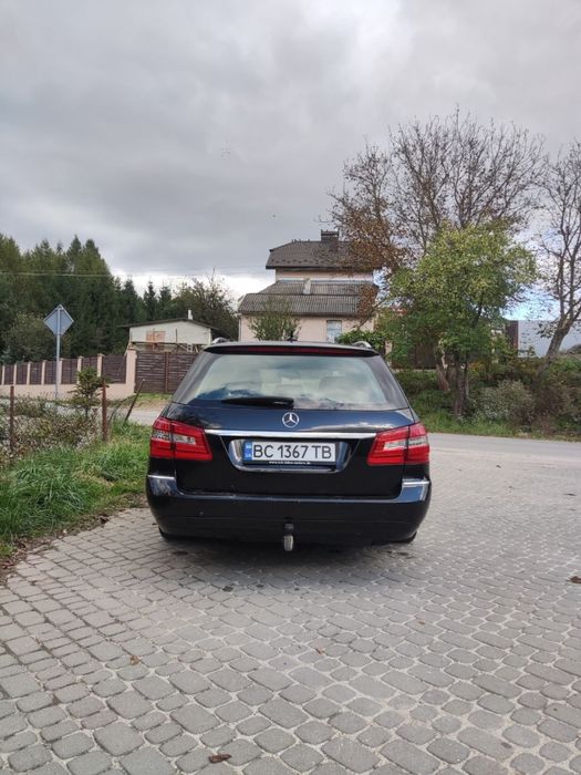 Продам Mercedes E200 2011р