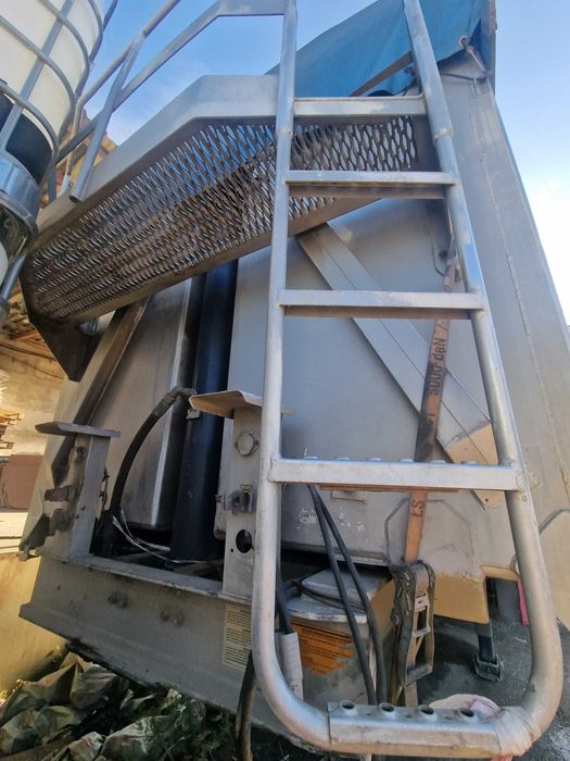 Продам прицеп самосвала-зерновоза