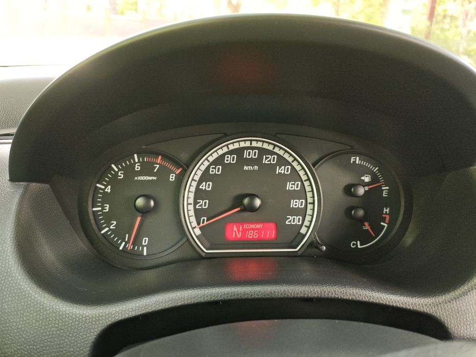 Продам Suzuki Swift