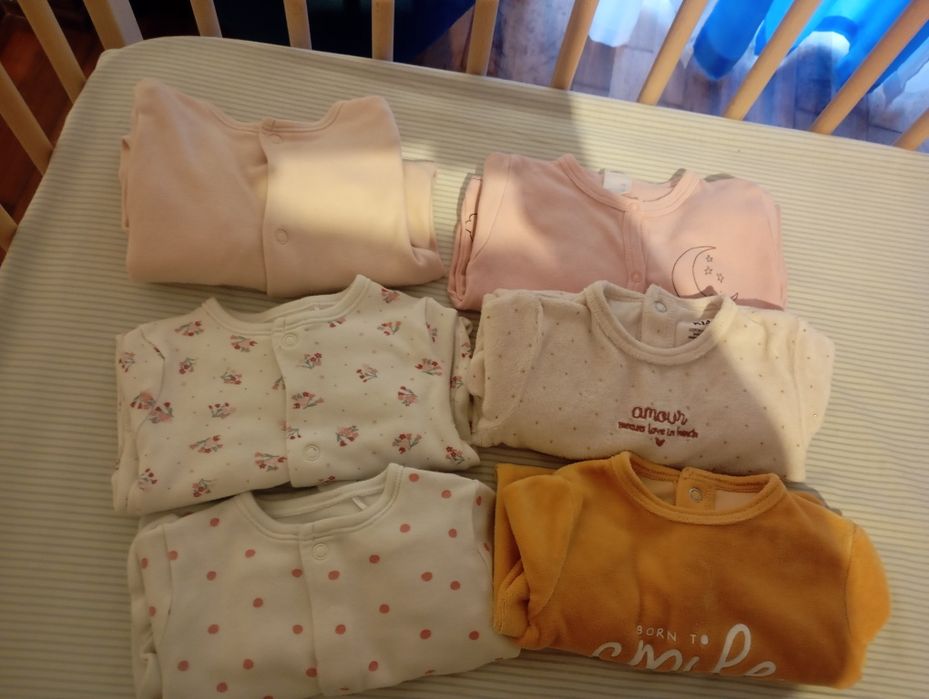 Vendo roupa de menina bebe