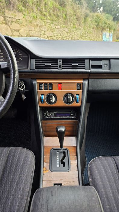 Mercedes E250 Turbo OM603