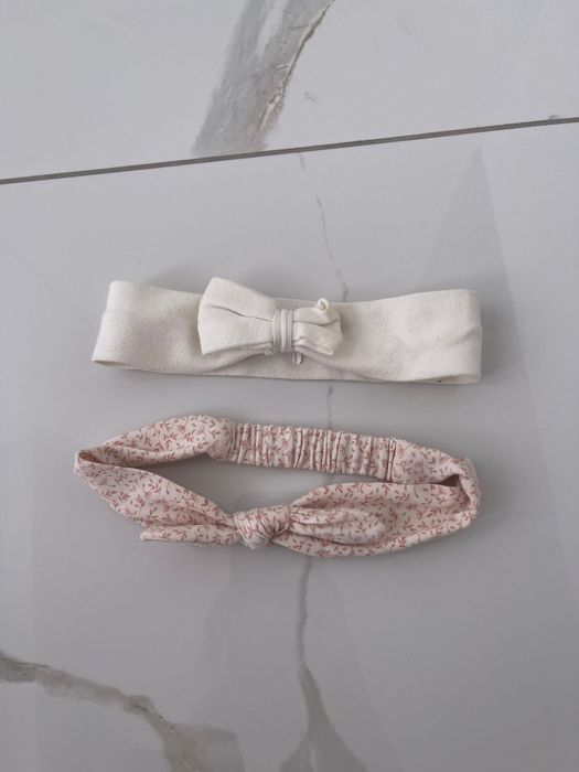 Dwie opaski na gumce z kokardka