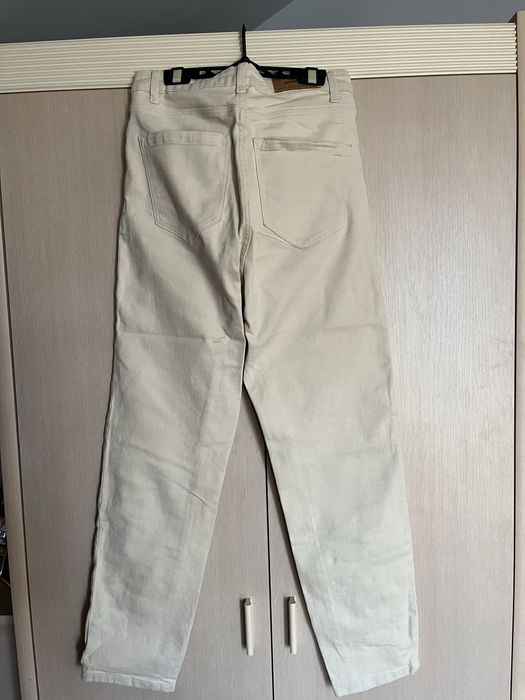 Jeansy damskie straight