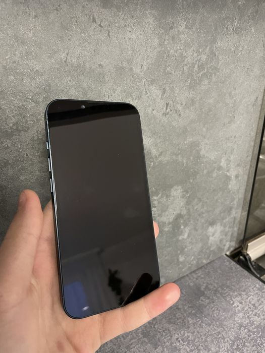 Apple iPhone 13 128GB Midnight Neverlock вживаний з коробкою