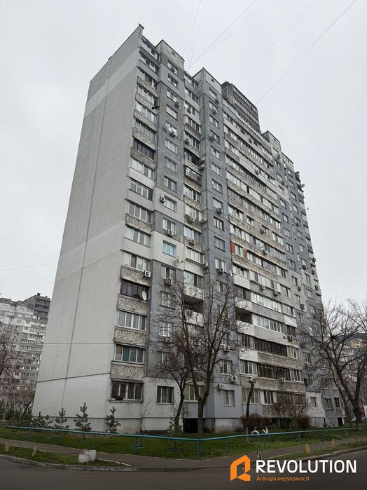 Без %; 3кімнати пр-т Червоної калини 22, державні програми, з ремонтом