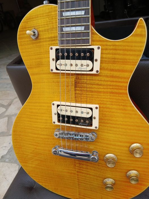 Guitarra Harley Benton SC550 deluxe