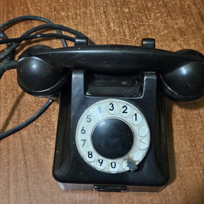 Sprzedam bakelitowy telefon tarczowy RWT