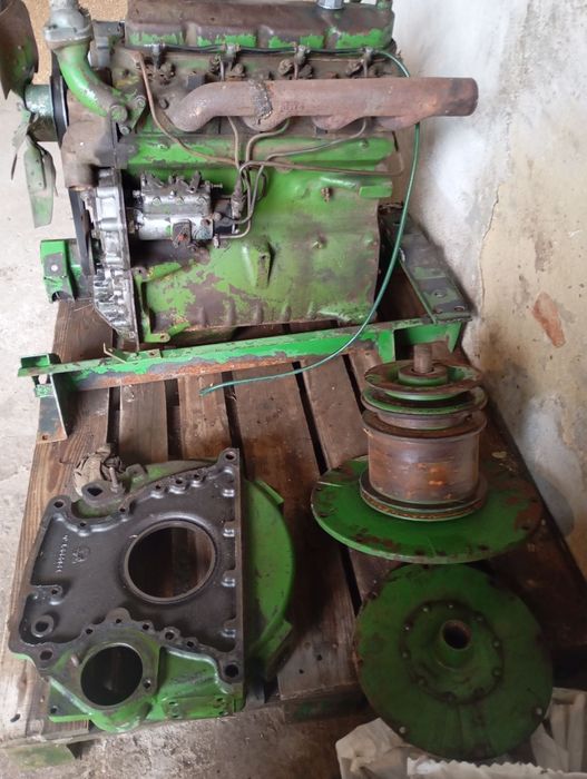 Мотор Джон дір 4 циліндровий