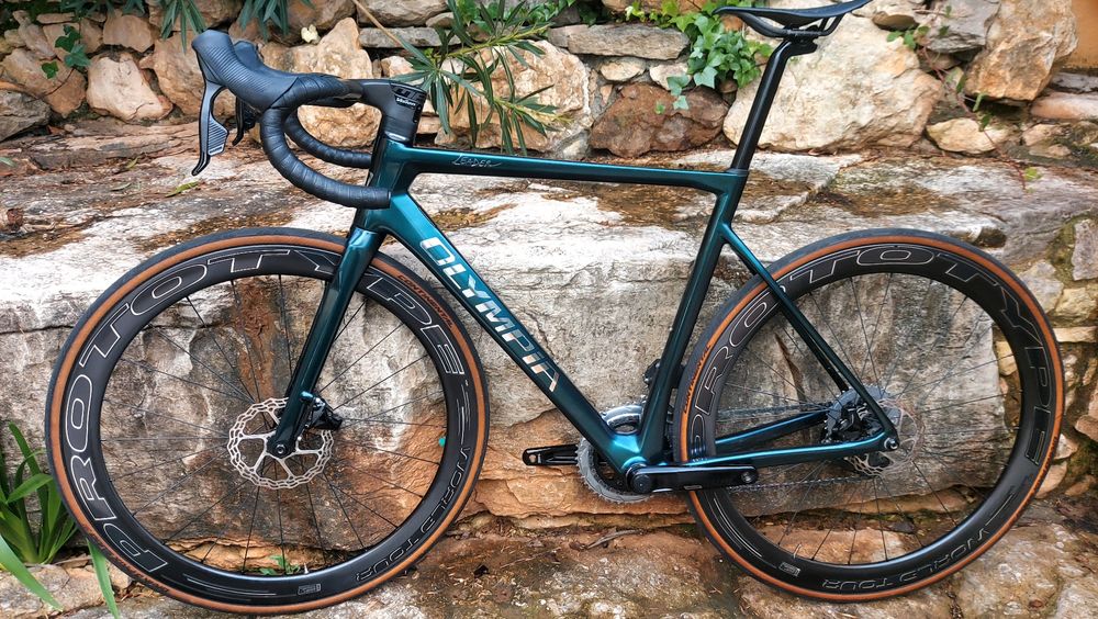 Olympia Leader Sram Rival AXS t54