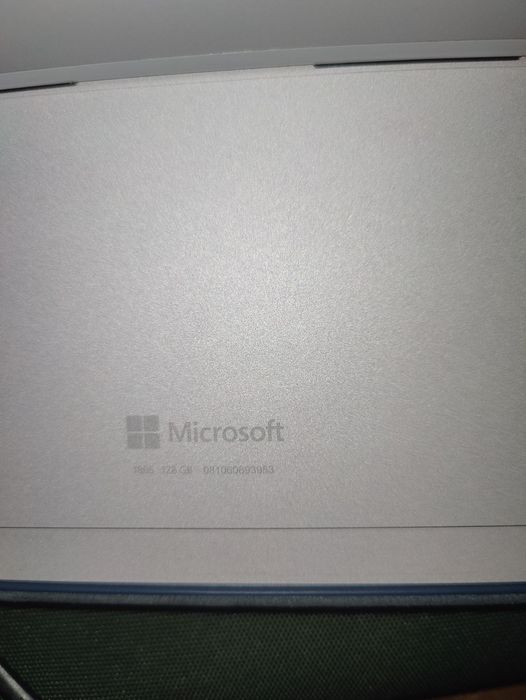 Microsoft Surfac 8/128 б.у рабочий