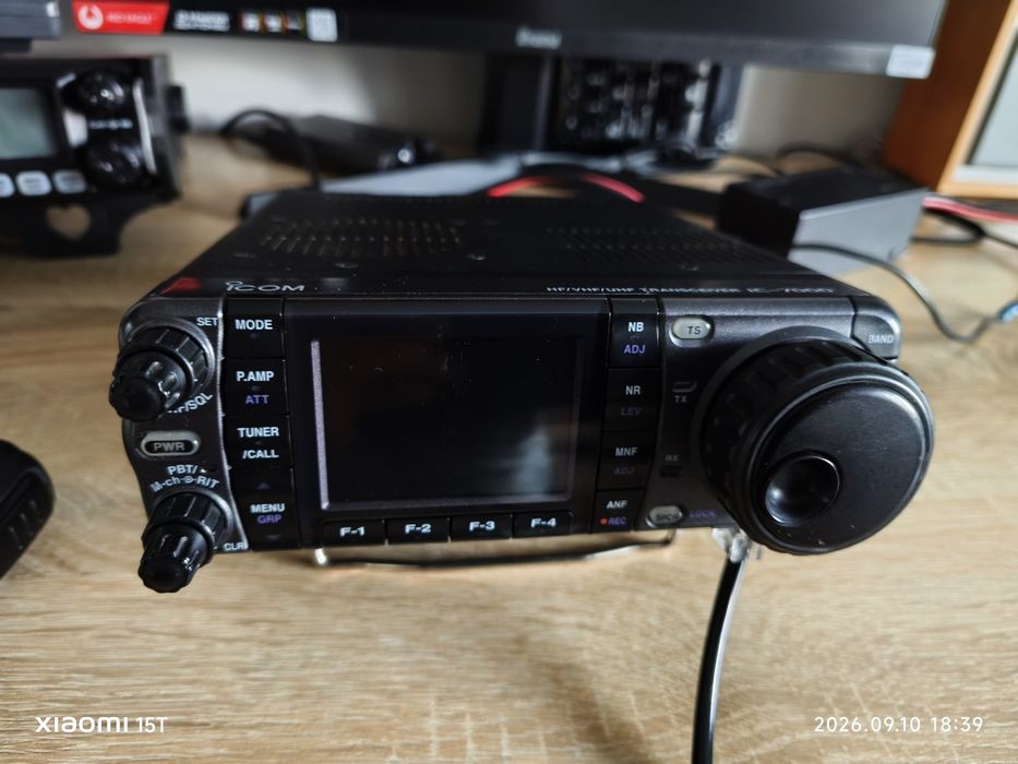 Radio ICOM 7000.