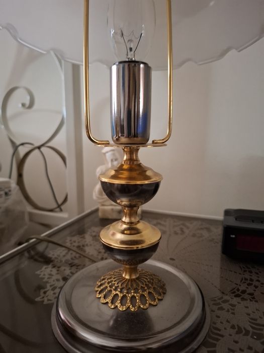 Vintage Lamp423490743404472321