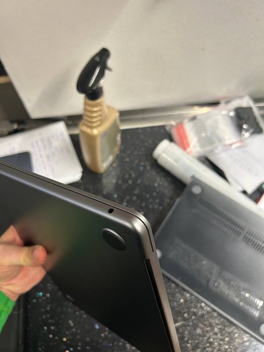 MacBooka Air 13 M2 24 GB