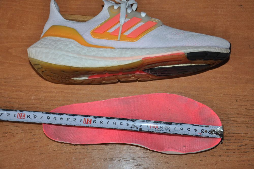 Кроссовки Adidas UltraBoost 22 salomon 41.5 \ 26 см