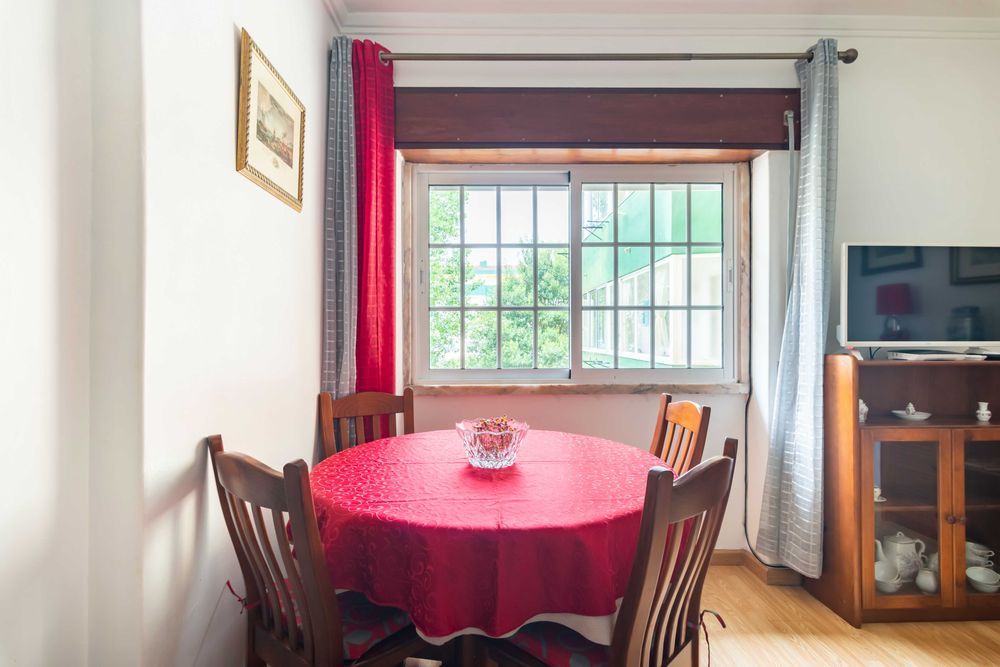 Apart T1 para férias, em Rio de Mouro, (55€ Noite). a 400m do comboio