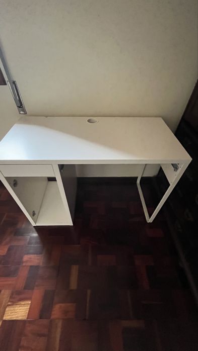 Secretária Micke IKEA branca 105x50