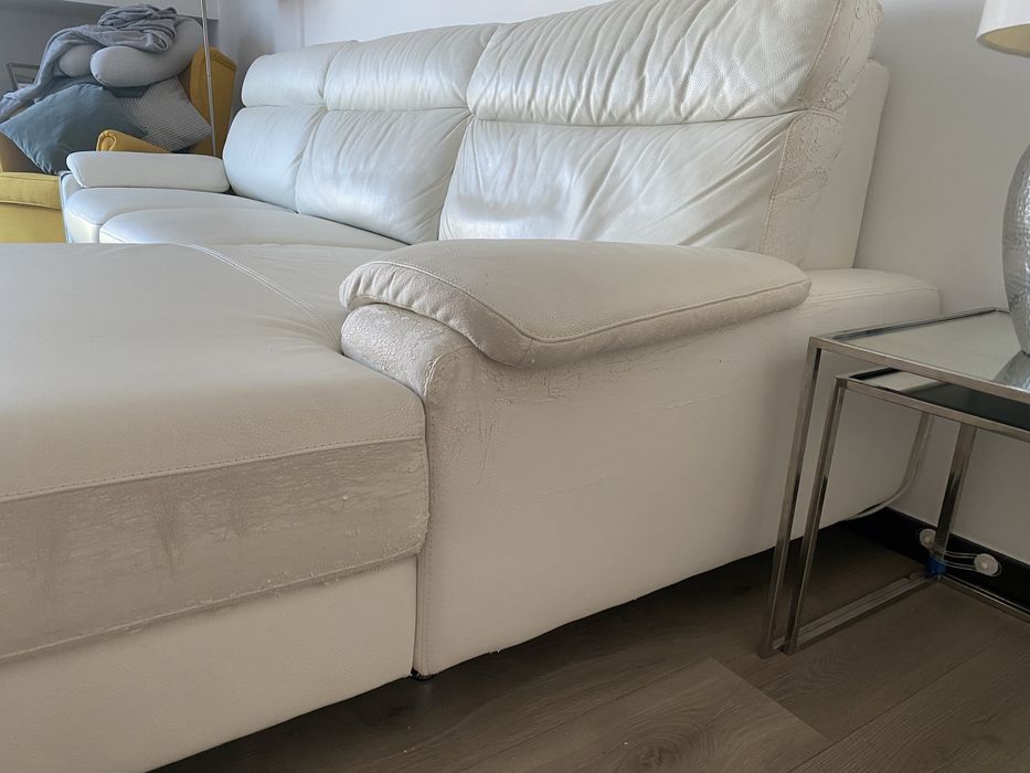 Sofa Chaise longue branca em pele