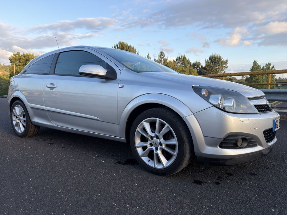 Opel Astra H 1.7 GTC