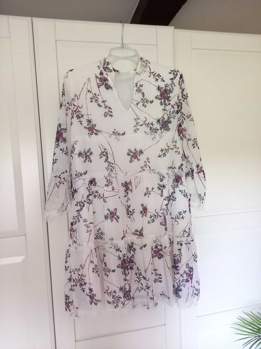 Biała sukienka boho z koronką