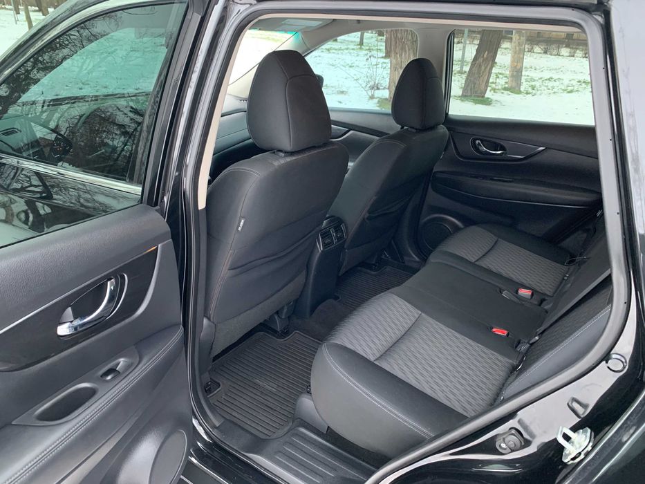 Nissan Rogue полный привод SV AWD 2017 года!