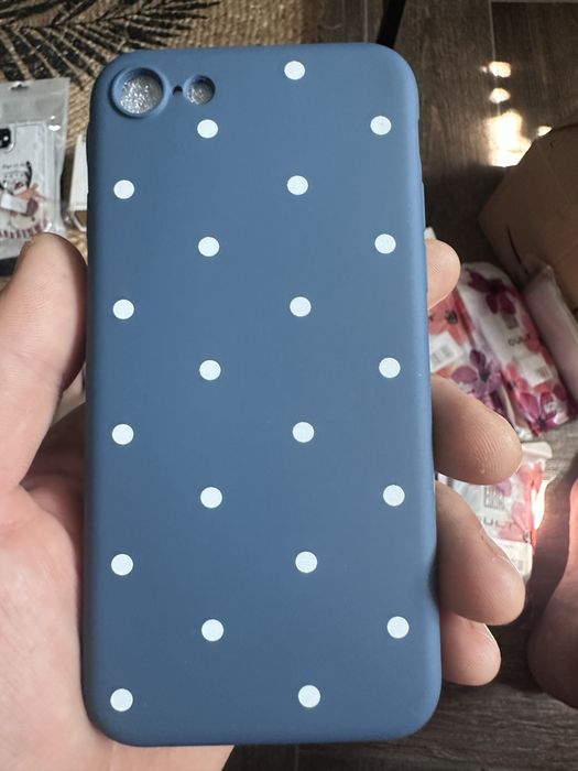 Paczka etui na iPhone (33 sztuki) — od 7/8 do 12 Pro Max