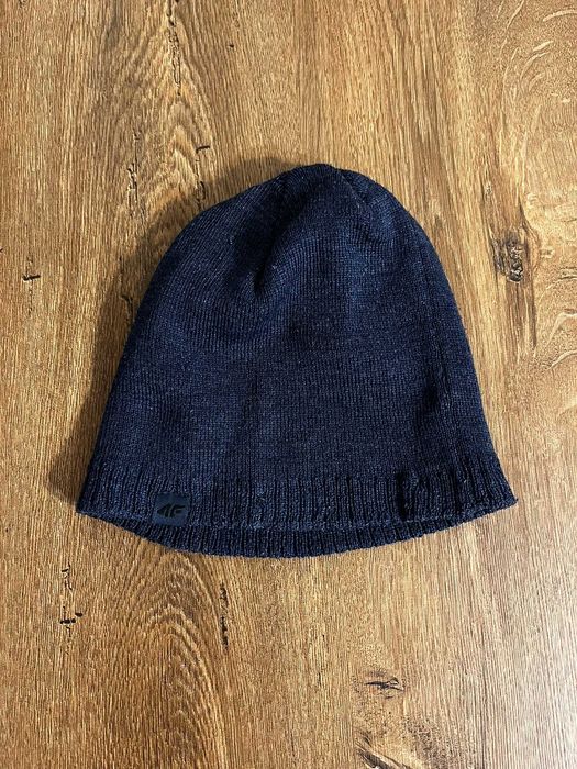 Czapka granatowa 4F