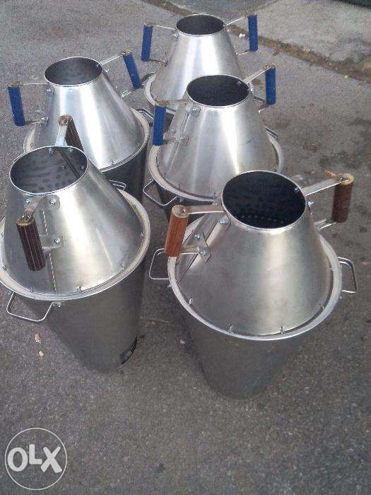 Assadores e fogareiros de castanhas assadas