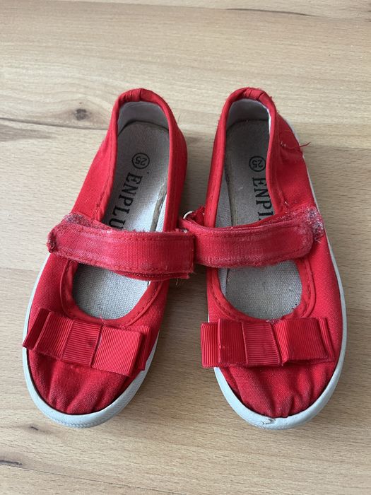 Kapcie trampki 25