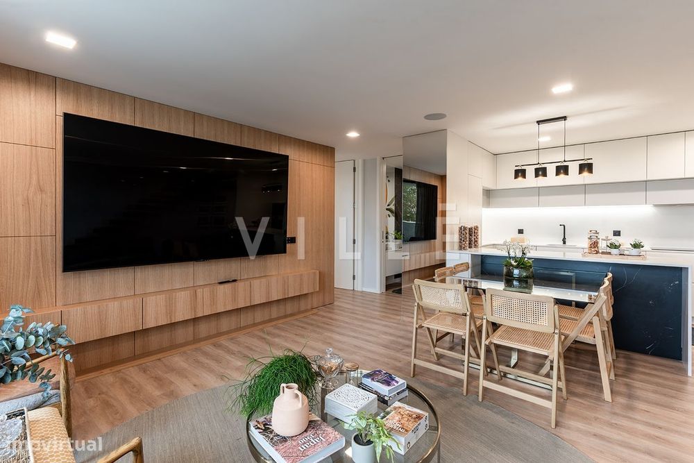 Exclusivo Apartamento T4 Duplex com Varanda e Terraço com vistas