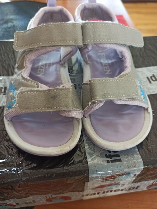 Sandały kraina lodu rozmiar 26