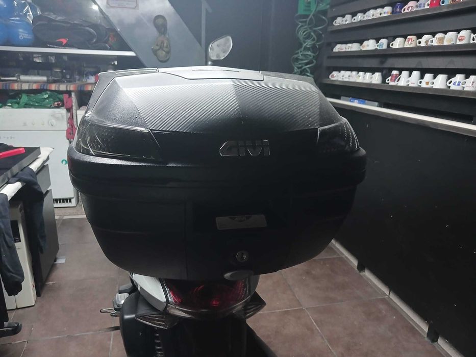 Honda PCX 125 (2011) | Com Mala Top Case GIVI