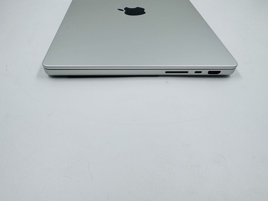 Ідеал Macbook Pro 14 2021 M1 Pro 10/16C 32GB RAM 512GB SSD IL6784