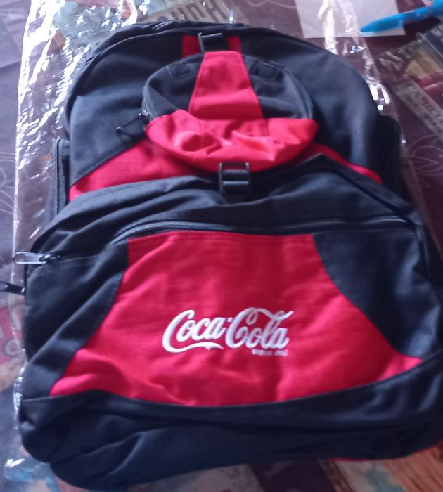 Mochila da colecção da coca-cola.