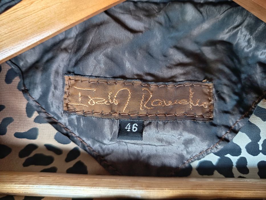 Casaco/sobretudo castanho com reflexos dourados