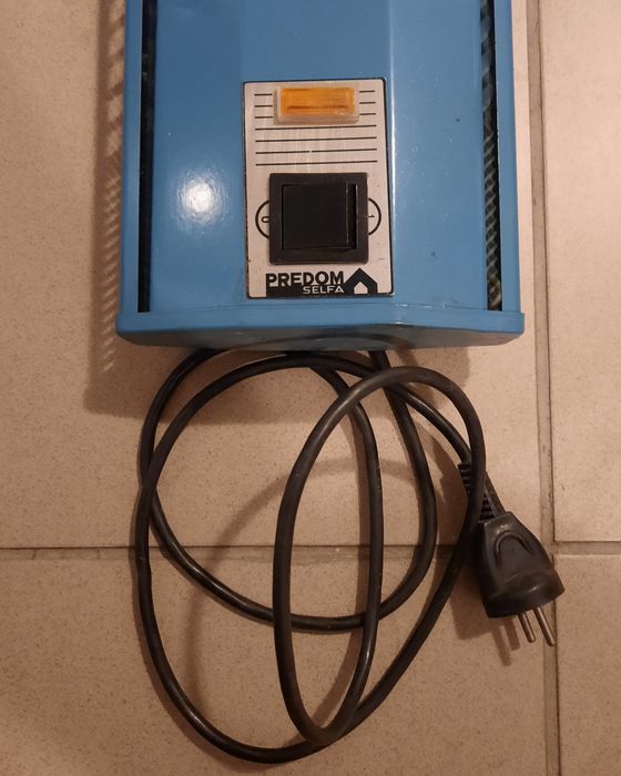 Grzejnik elektryczny Predom Selfa 900W