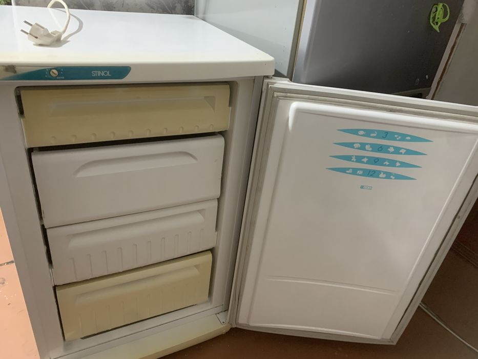 Продам морозилку