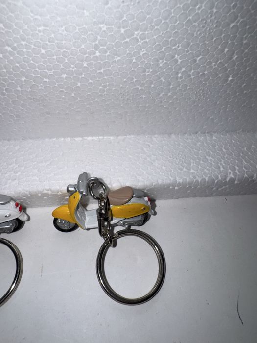 Porta chaves em forma de mota estilo vespa