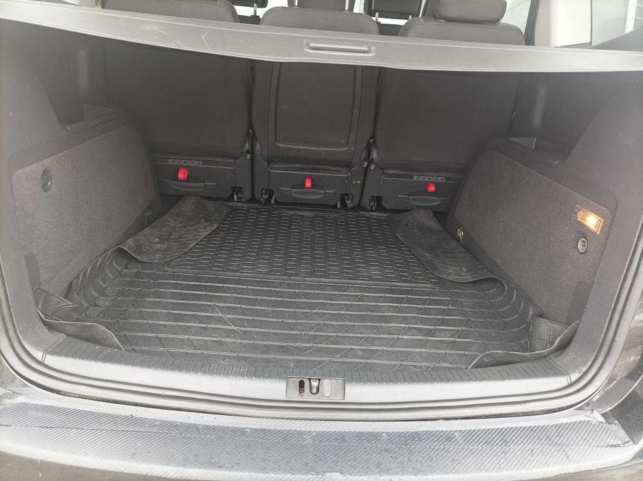 Volkswagen Touran GP2 2.0 TDI Idealny stan 2013r światła LED