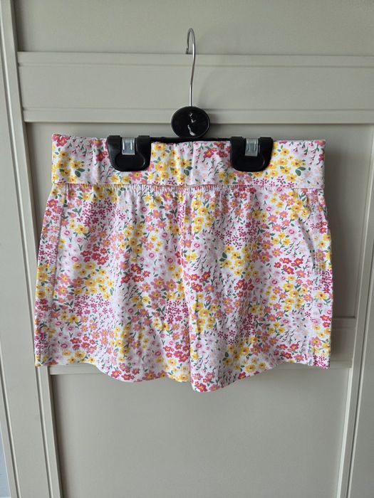 Krótkie spodenki 3 pary Dunnes Next M&S r. 128cm 8 lat