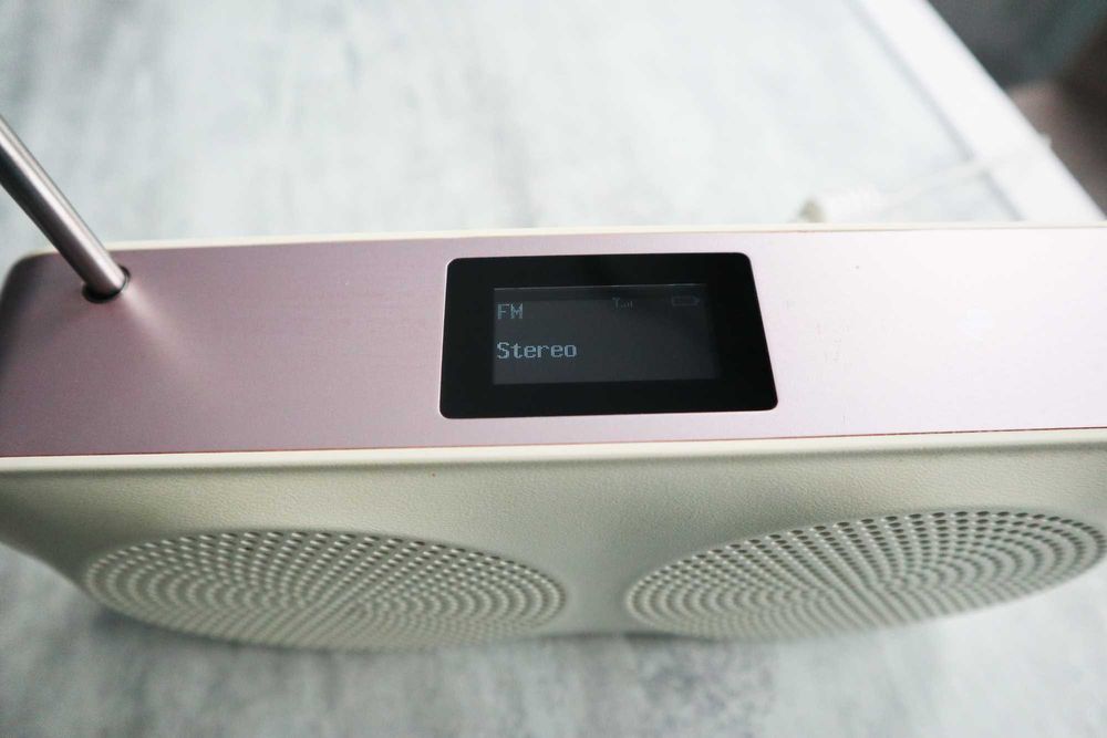 Радиоприемник - колонка SCARIADUBK17E FM/DAB/DAB+/Bluetooth+аккумулятор