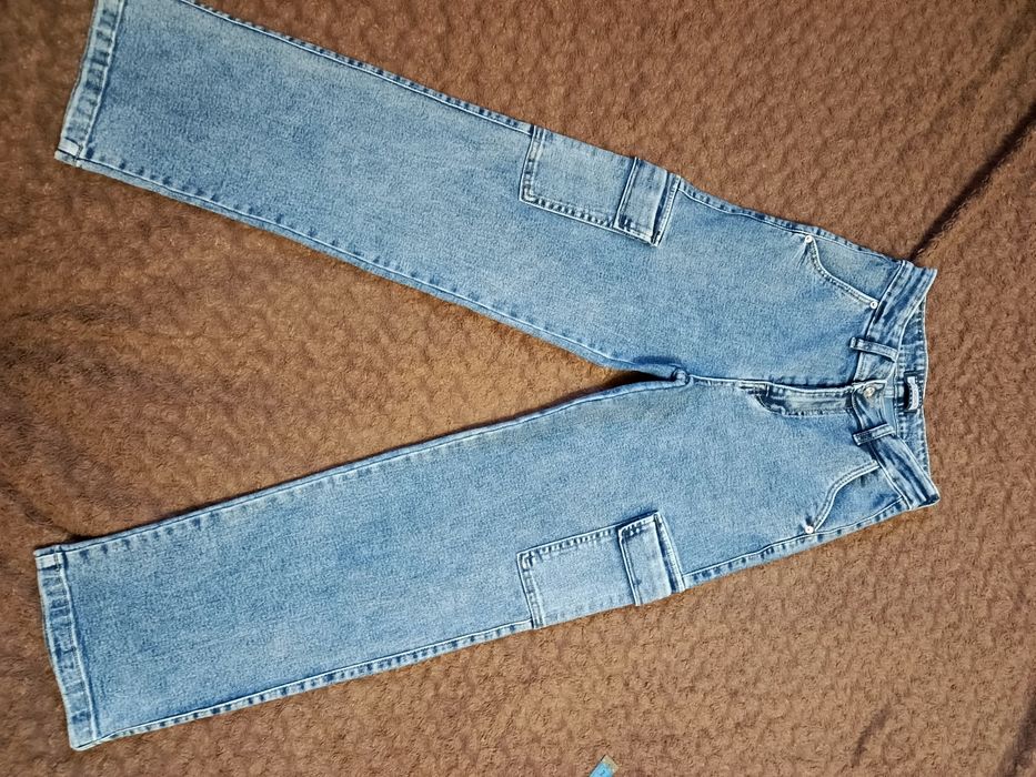 Джинси з карманами