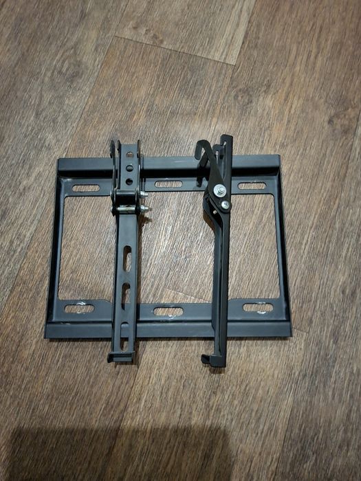 Кронштейн для телевизора на стену