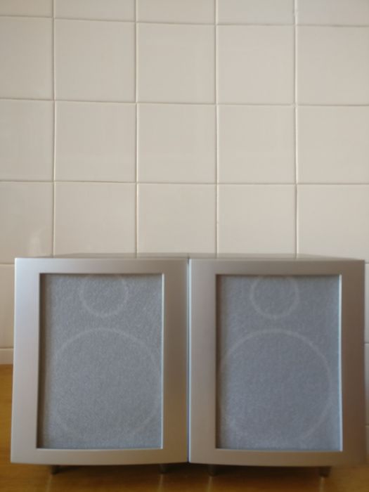 Duas colunas marca Bench