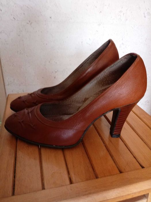 Szpilki czółenka r.22