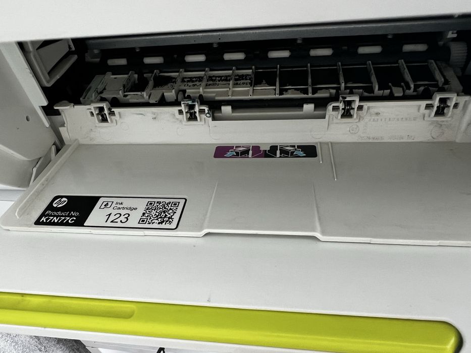 Продам принтер HP Deskjet 2130