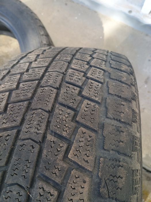 Шини резина R18.