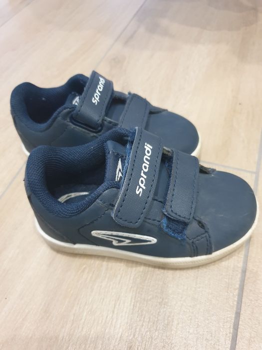 Buty sportowe r.23